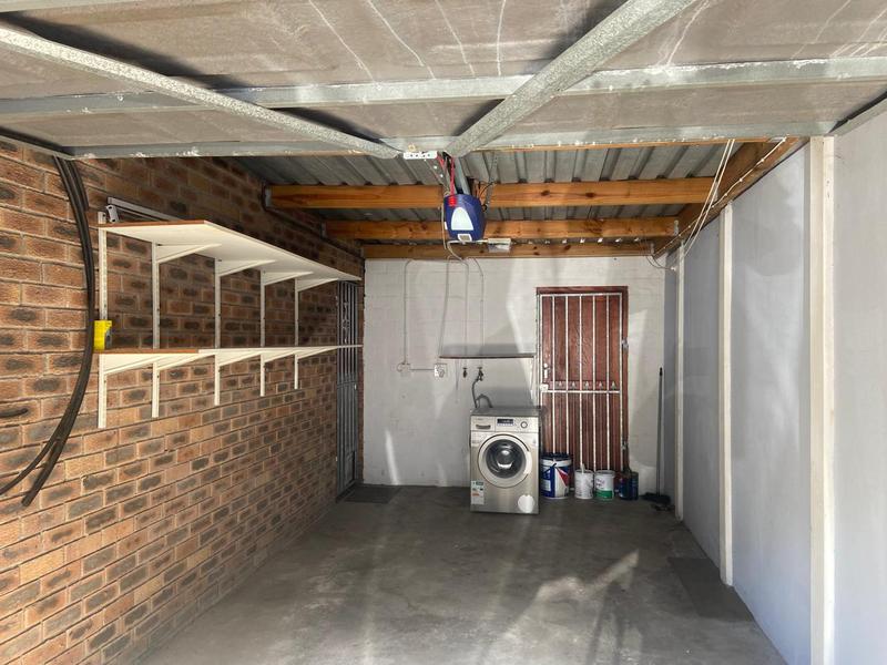 To Let 2 Bedroom Property for Rent in De La Haye Western Cape